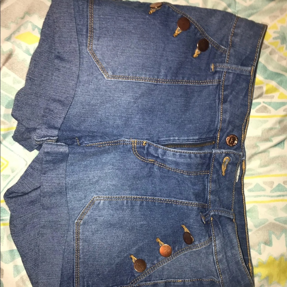 shorts - Picture 8 of 8